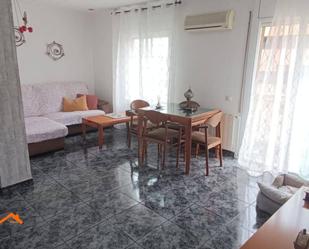 Living room of Flat for sale in Sabadell  with Air Conditioner, Heating and Balcony