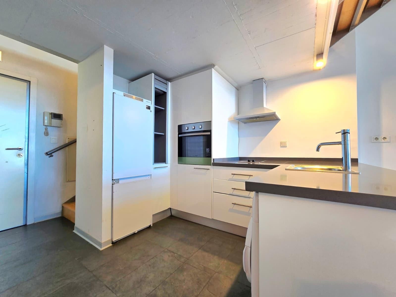 Cuina de Pis de lloguer en  Valencia Capital amb Jardí privat, Terrassa i Balcó