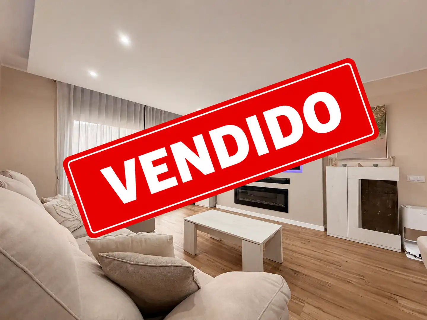 Sala d'estar de Pis en venda en Castellar del Vallès amb Calefacció, Terrassa i Traster