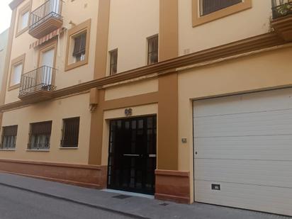 Exterior view of Flat for sale in Los Palacios y Villafranca  with Air Conditioner and Terrace