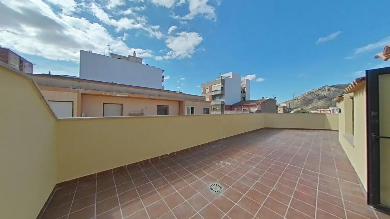 Duplex with lift for sale in C/ Lolita Miralles Esteve