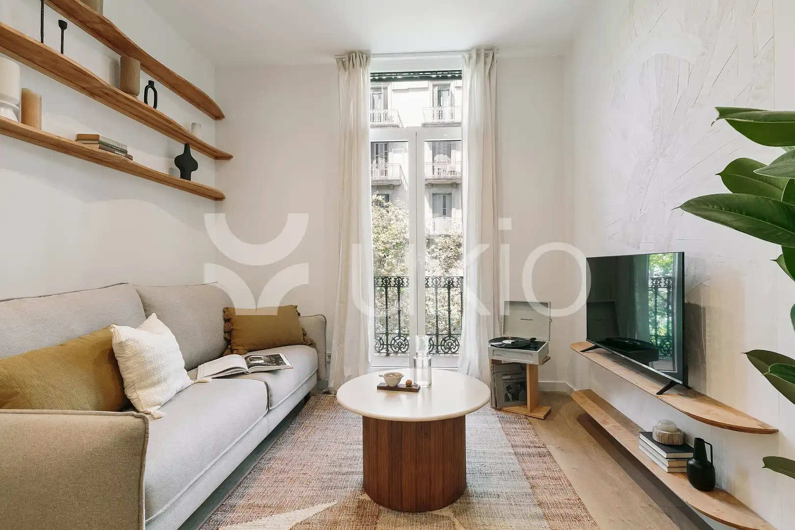 Apartamento con terraza en alquiler en Carrer de Mallorca, imagen 3