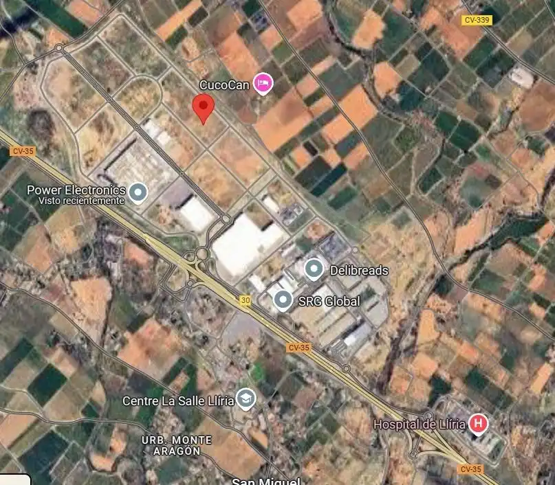Terreno industriale in vendita a Urbanizaciones