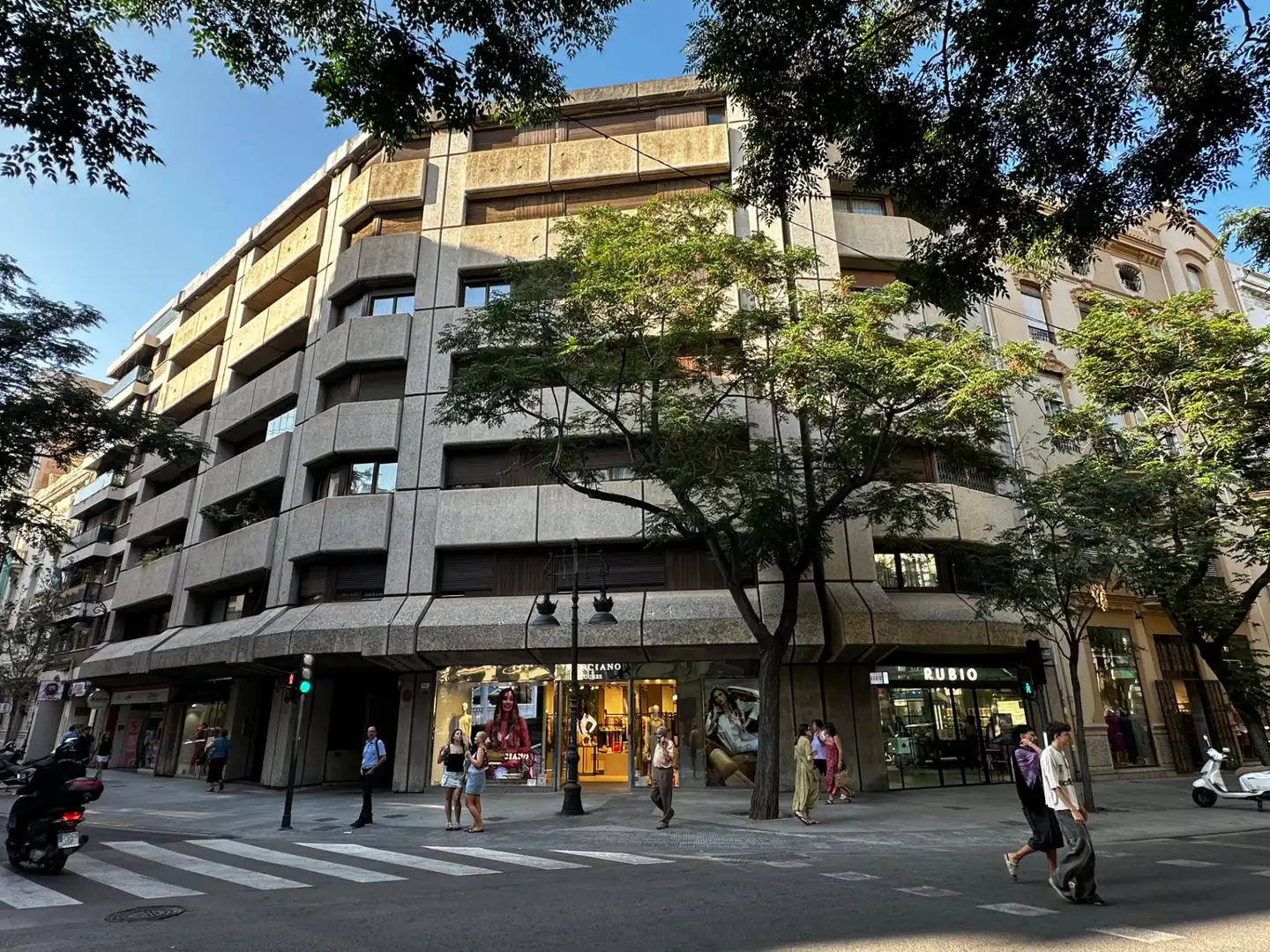 Pis amb terrassa en venda a Carrer del Comte de Salvatierra 13