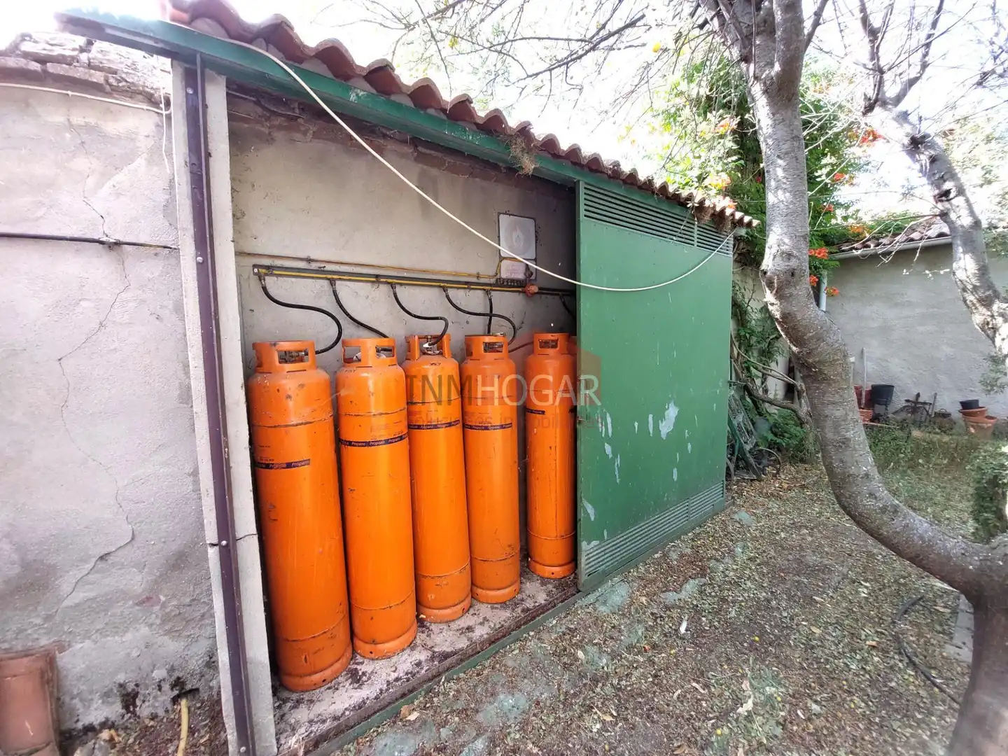 Exterior view of Houses for sale in Gutierre-Muñoz  with Heating, Private garden and Storage room