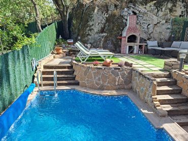 Adosado con piscina en venta en Fontenebro - Altavista