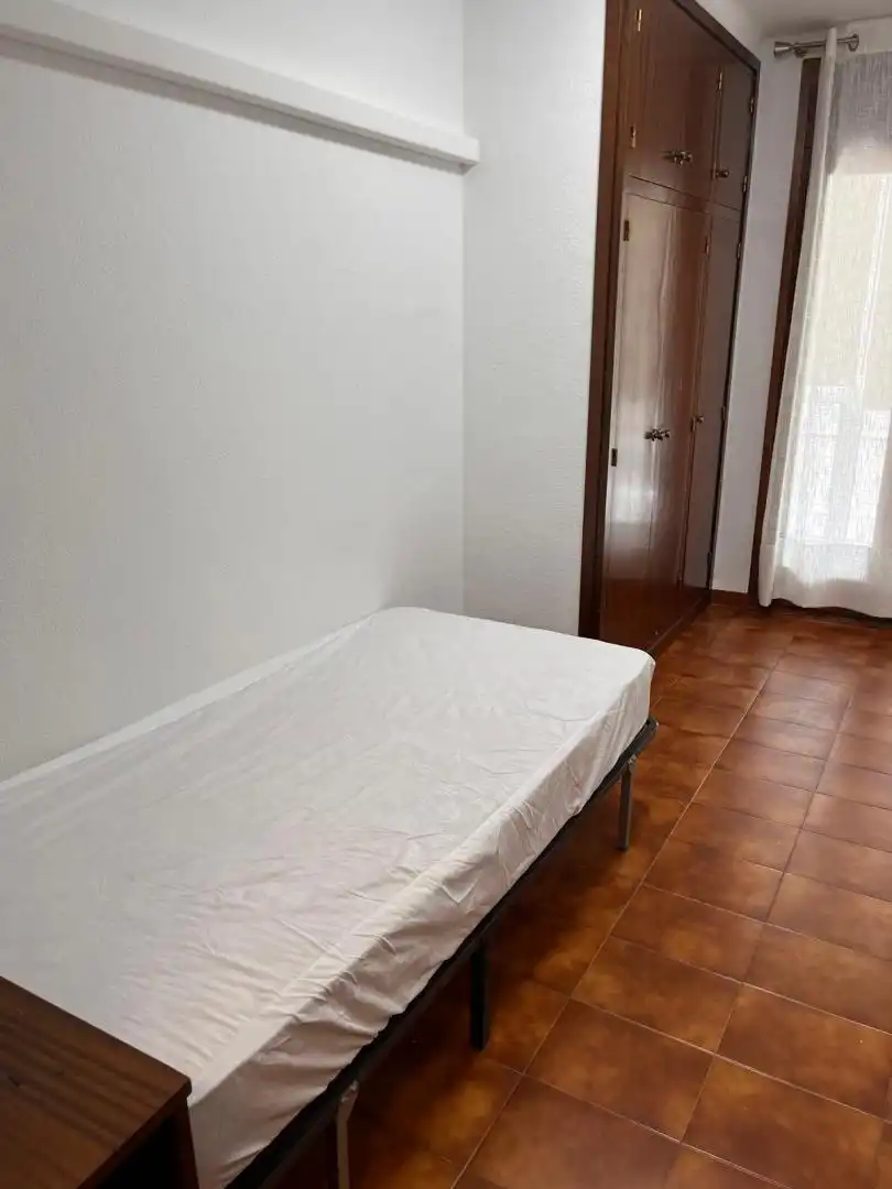 Habitación de Piso de alquiler en La Seu d'Urgell con Calefacción, Amueblado y Horno