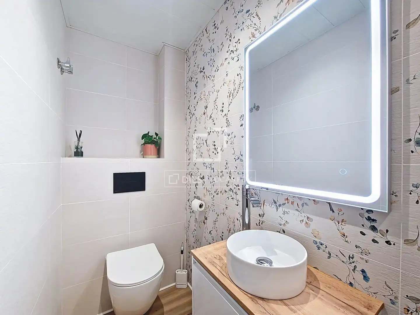 Badezimmer von Haus oder Chalet zum Verkauf in Vilanova i la Geltrú mit Klimaanlage, Heizung und Parkett