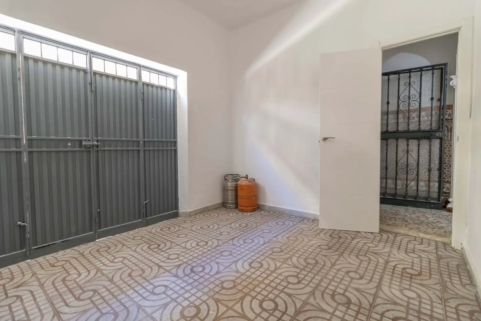 Casa adosada en venda en Sevilla amb Terrassa i Balcó