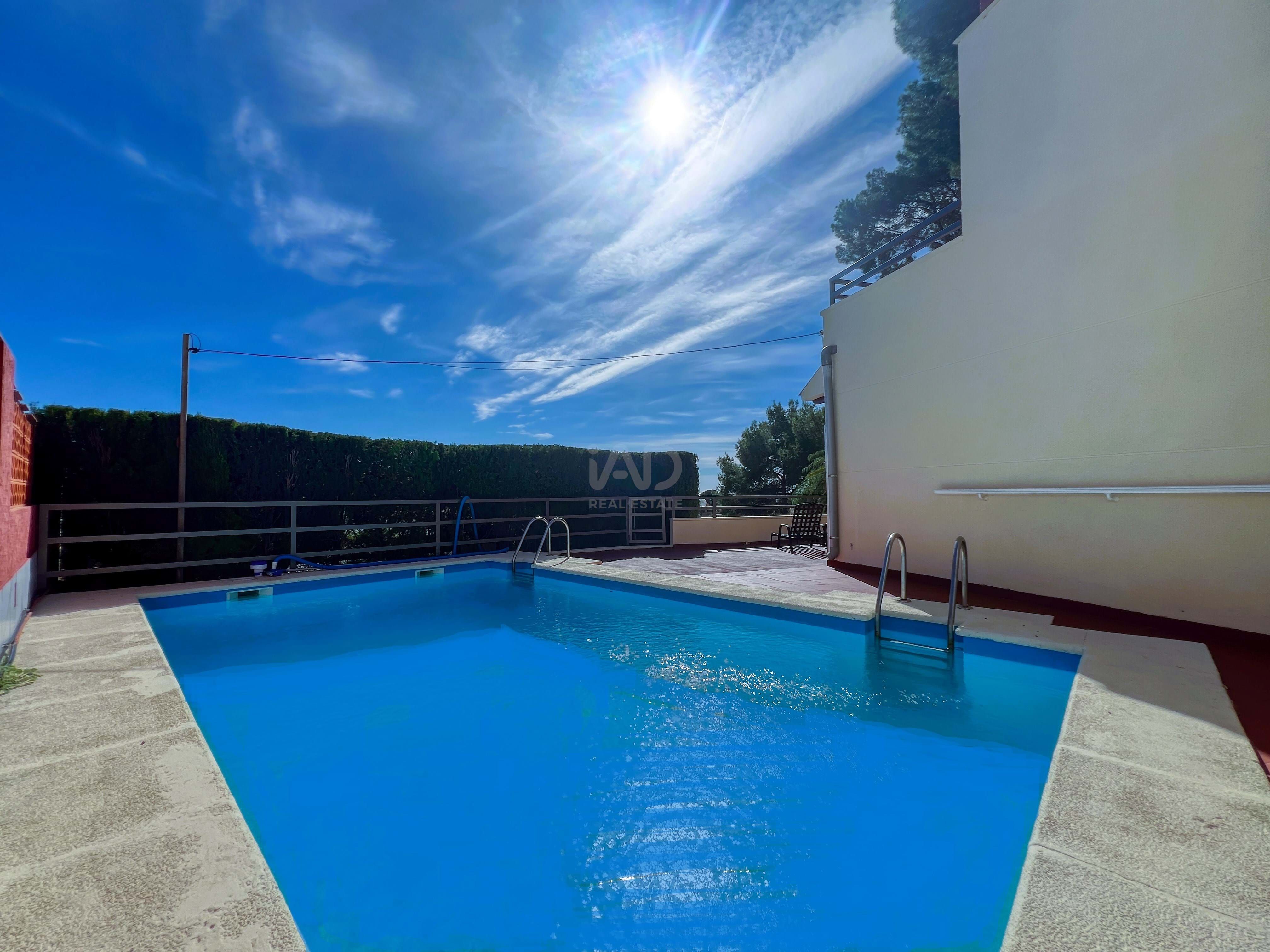 Piscina de Casa o xalet en venda en  Tarragona Capital amb Aire condicionat, Calefacció i Terrassa