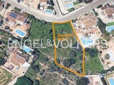 Terreny residencial en venda a Les Fonts - Els Molins