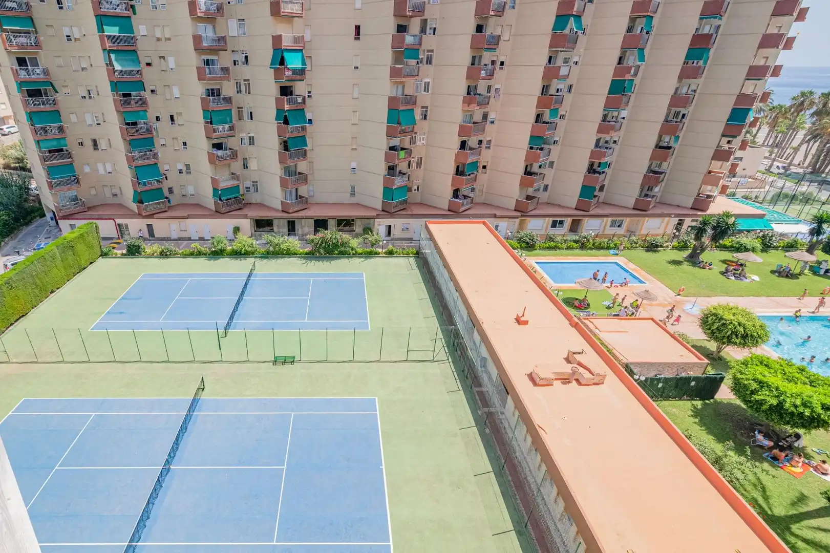 Apartamento con piscina en venta en Paseo REINA SOFIA 3, imagen 30