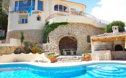 Swimming pool of House or chalet for sale in Calpe / Calp  with Air Conditioner, Heating and Private garden