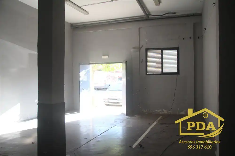 Business premises for sale in Palma del Río, imagen 4