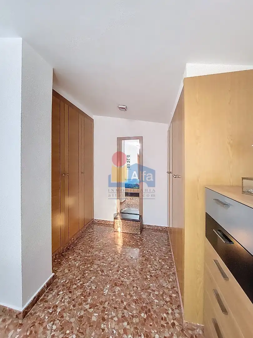 Maisonette zum Verkauf in Silla mit Klimaanlage, Terrasse und Abstellraum