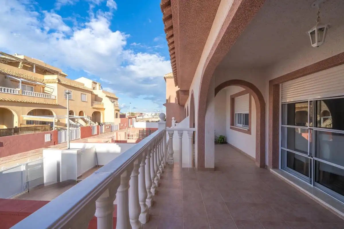 Terrassa de Planta baixa en venda en Santa Pola amb Aire condicionat, Calefacció i Piscina