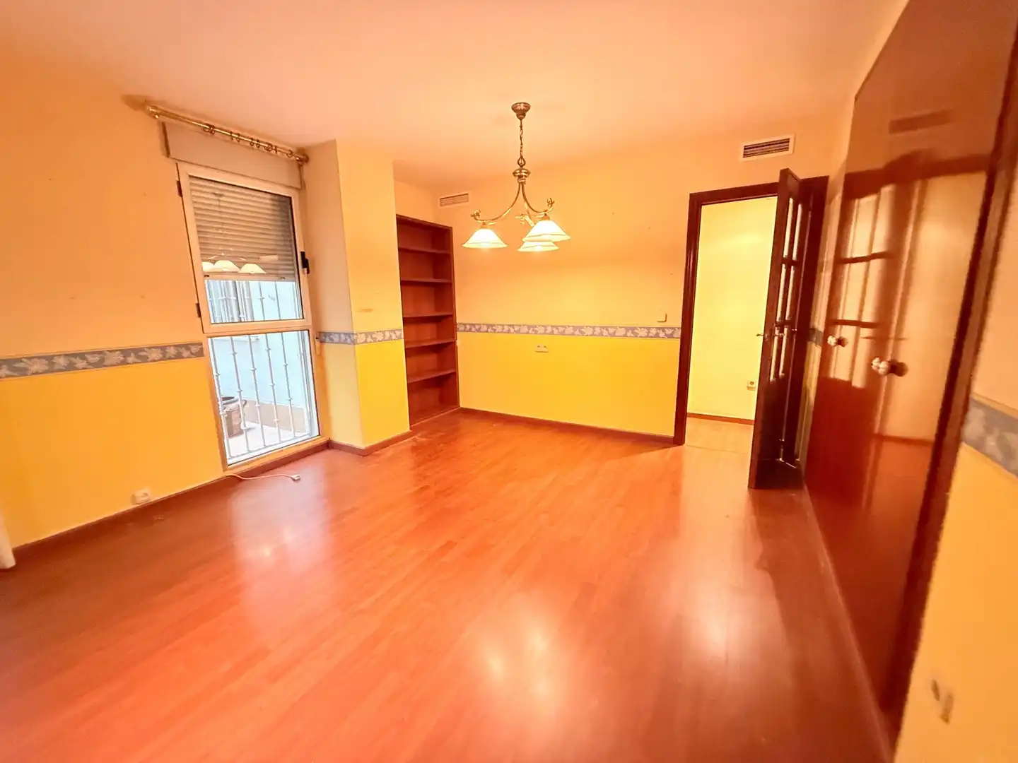 Habitación de Piso en venta en Valencia con Parquet y Terraza