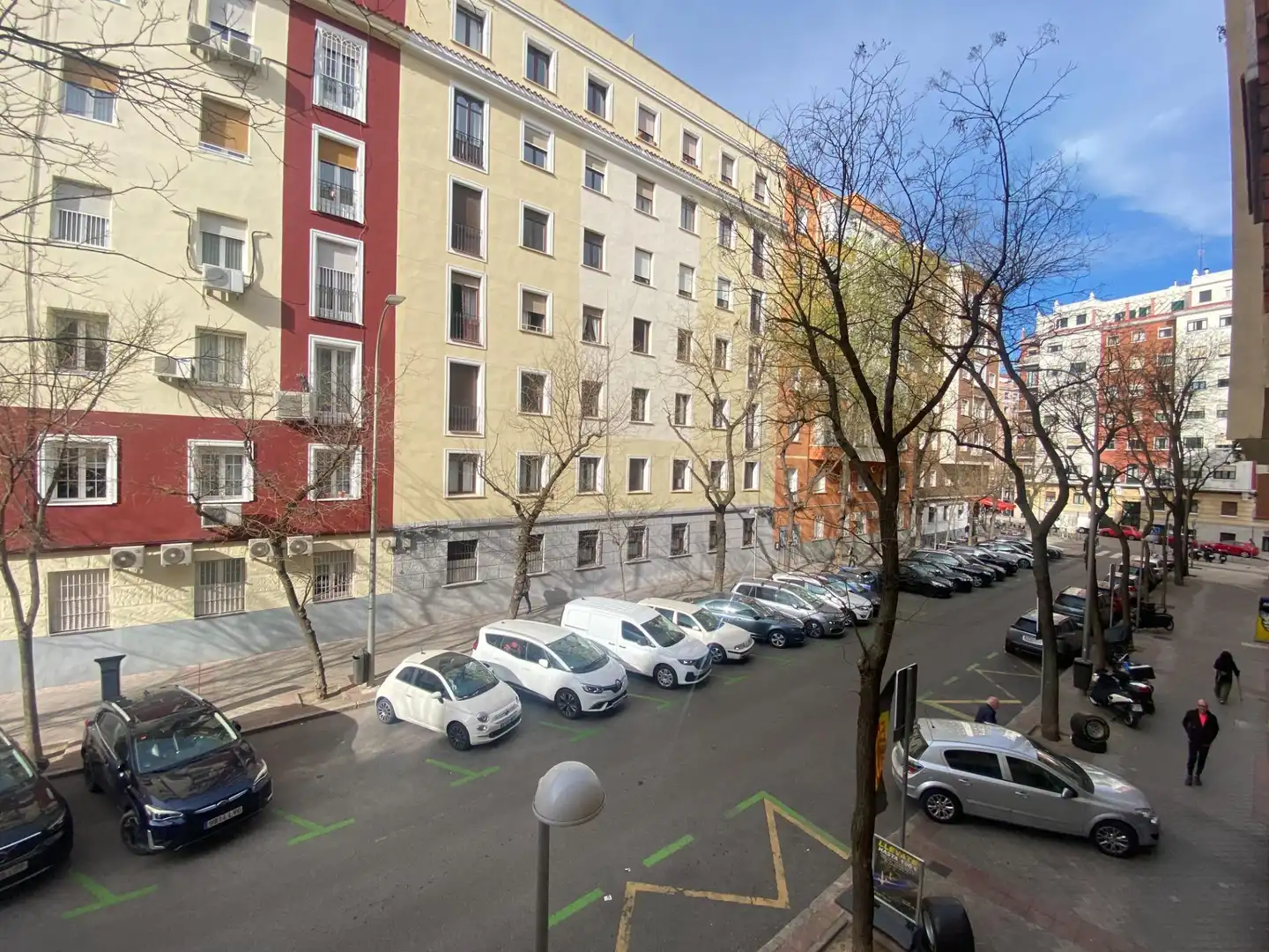 Vista exterior de Pis en venda en Madrid amb Calefacció, Parquet i Terrassa