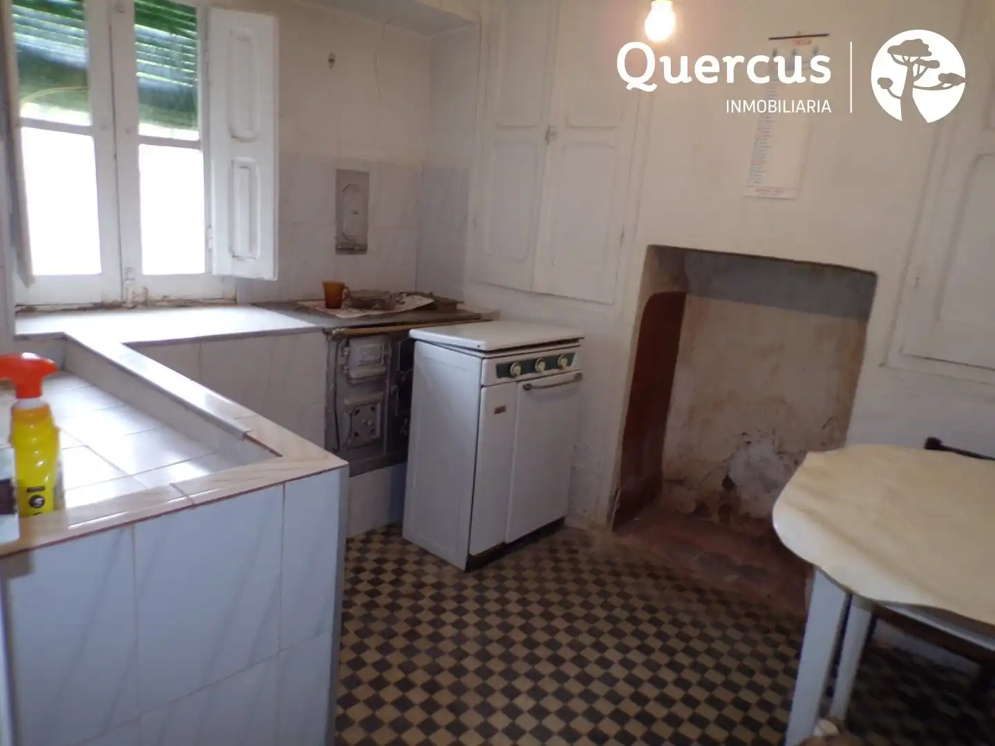 Cuina de Casa o xalet en venda en Marazoleja amb Calefacció