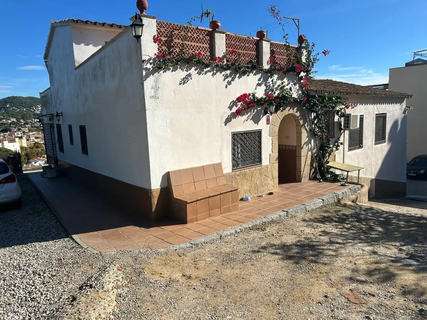 Casa rústica amb piscina en venda a Avinguda Mare de Déu de la Cisa