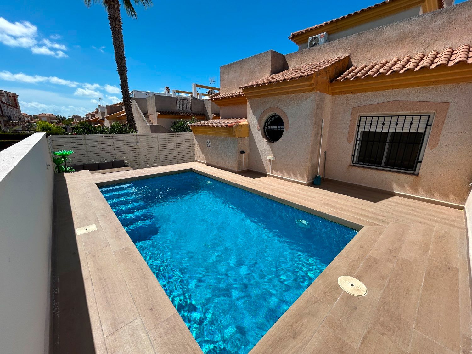 Piscina de Dúplex en venda en Orihuela amb Aire condicionat, Calefacció i Terrassa