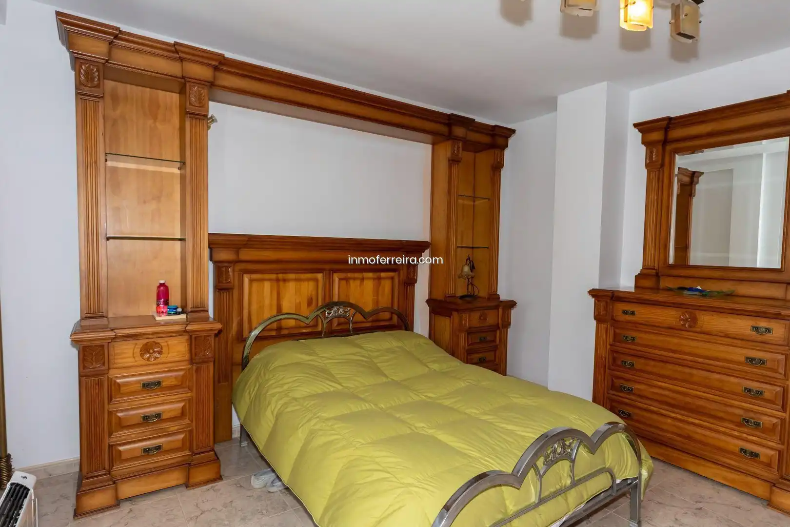 Bedroom of Houses for sale in Darro  with Storage room
