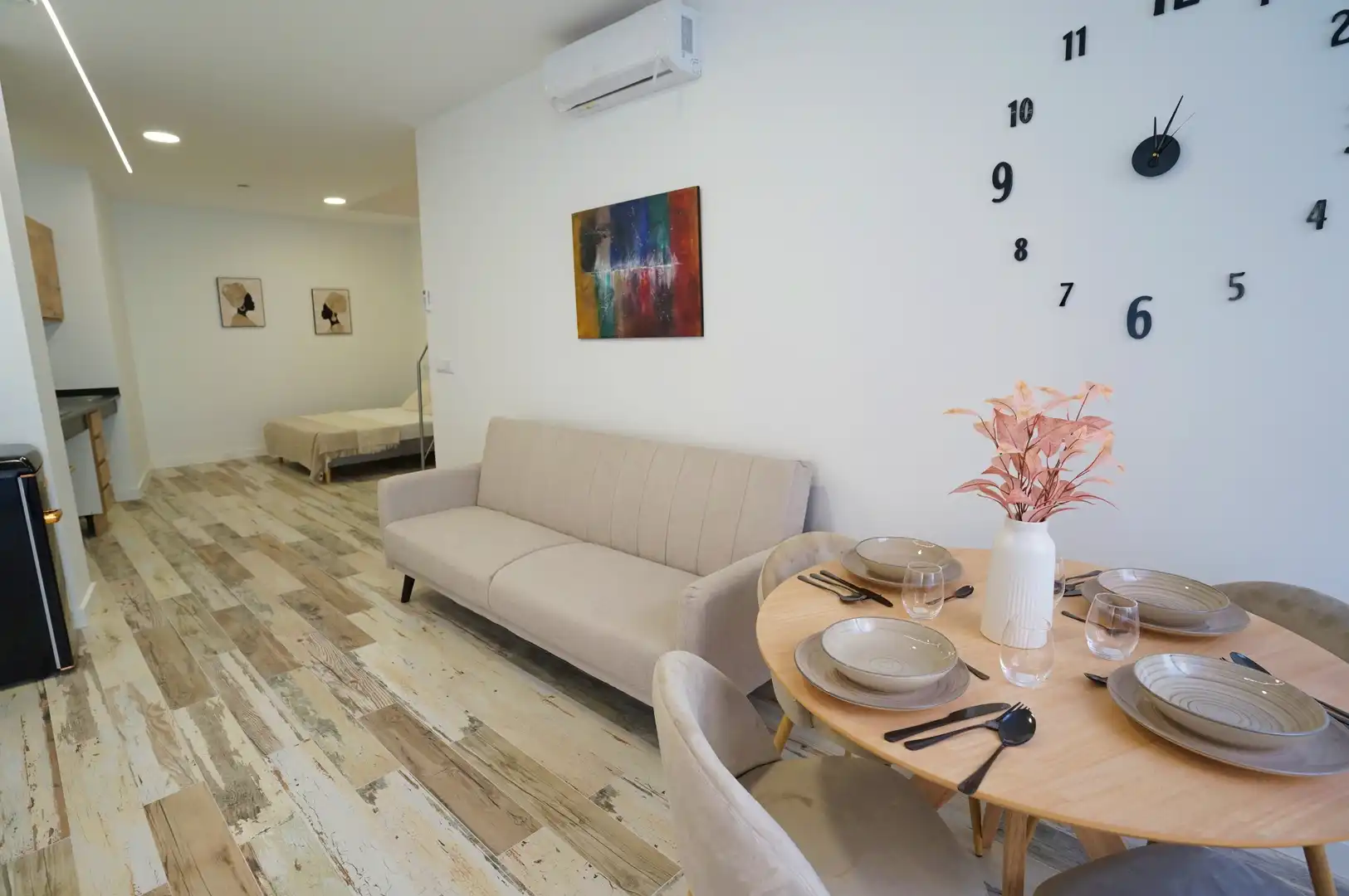 Living room of Study for sale in Valencia  with Air Conditioner