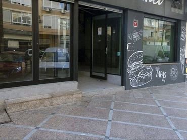 Locale commerciale in vendita a Centro
