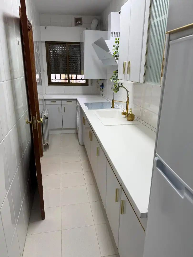 Cocina de Casa o chalet en venta en Navamorcuende con Calefacción, Terraza y Amueblado