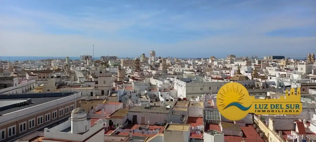 Vista exterior de Planta baixa en venda en Cádiz
