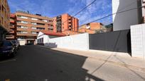 Exterior view of House or chalet for sale in  Lleida Capital  with Heating, Terrace and Swimming Pool