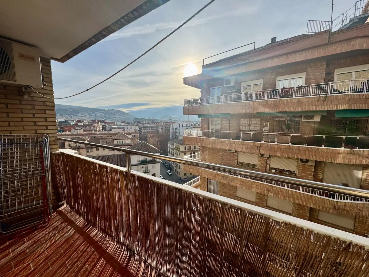 Vista exterior de Pis de lloguer en Granada amb Aire condicionat, Calefacció i Terrassa
