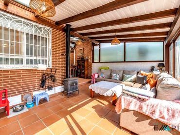 Casa amb balcó en venda a Fuentebella -San Felix - El Leguario