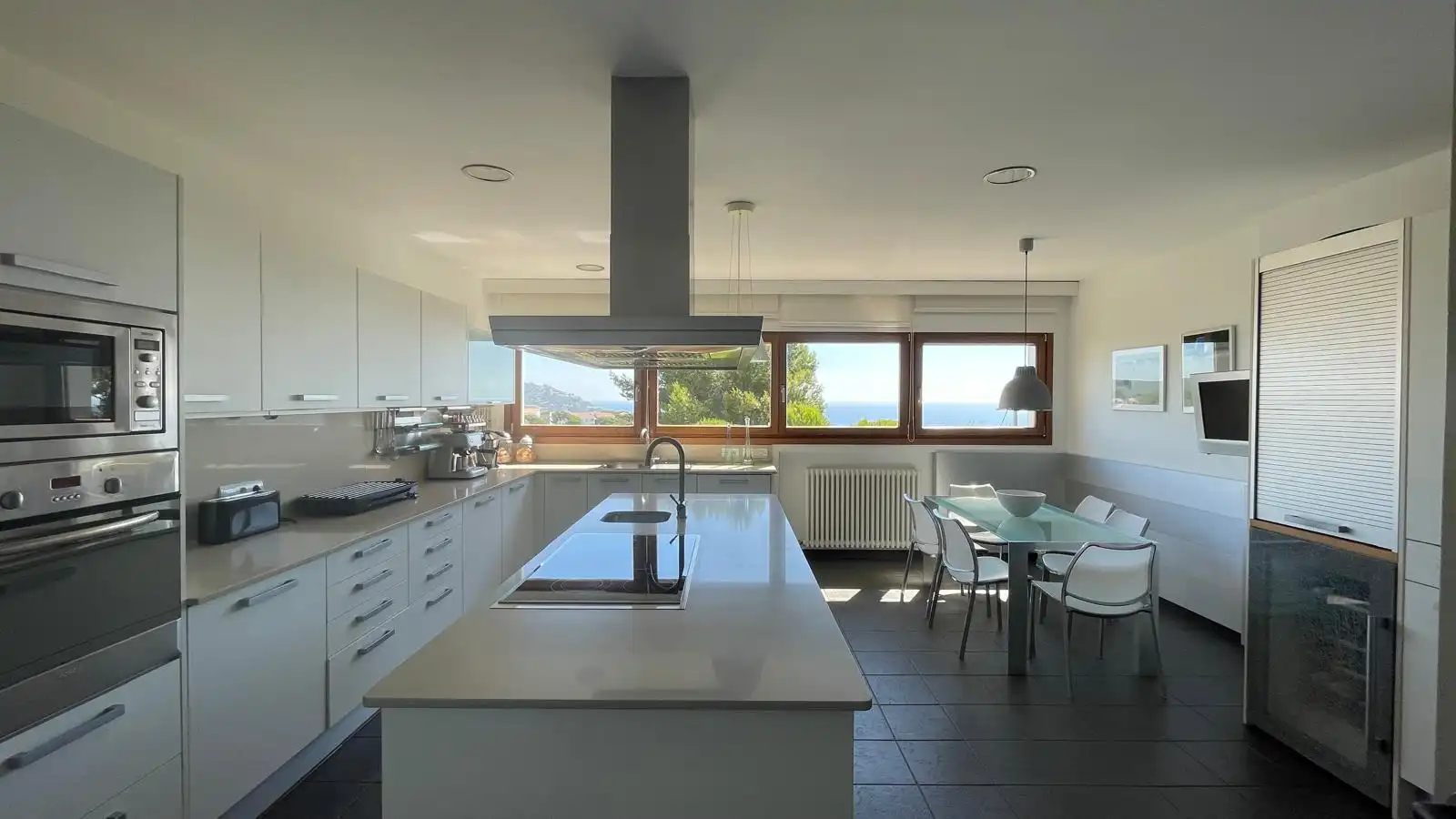 Cuina de Casa o xalet en venda en Palafrugell amb Jardí privat, Terrassa i Traster