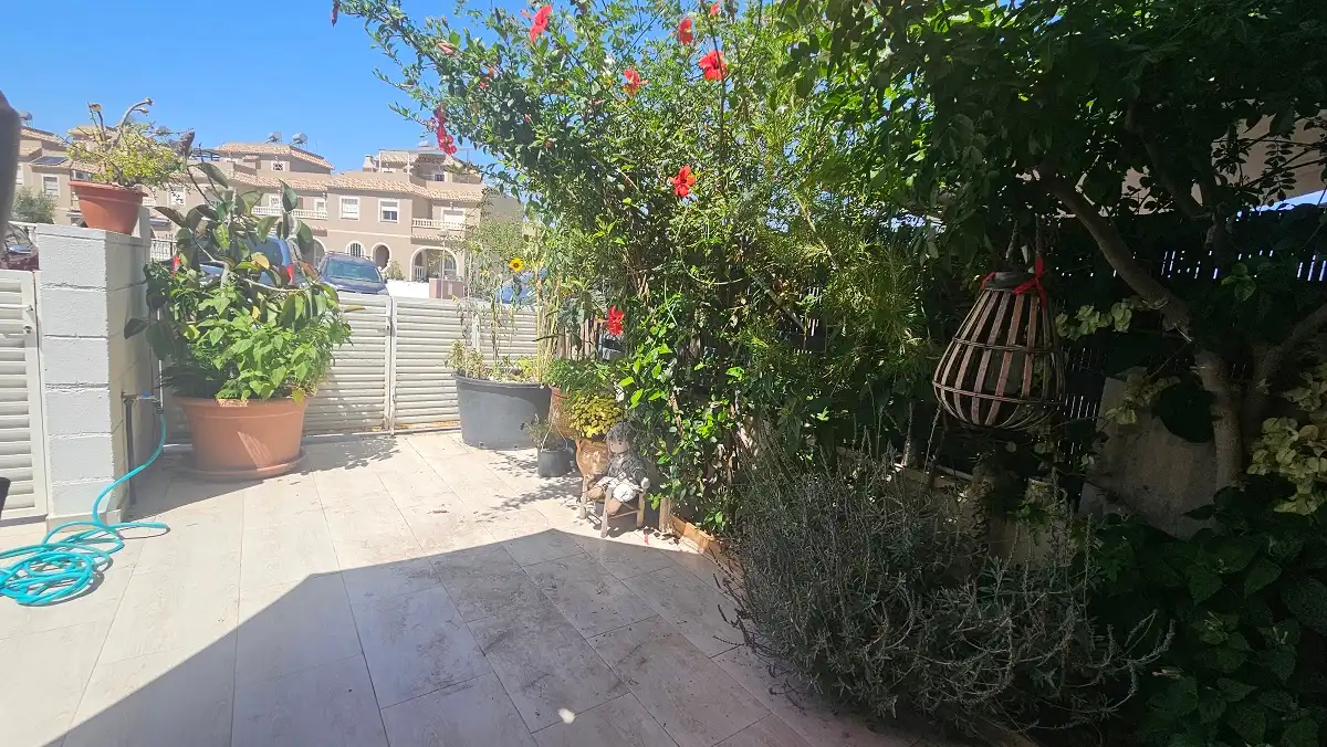 Reihenhaus mit Pool zum Verkauf in Carrer de Creta