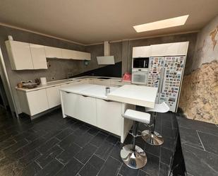 Cuina de Casa o xalet en venda en Arico amb Aire condicionat, Jardí privat i Terrassa