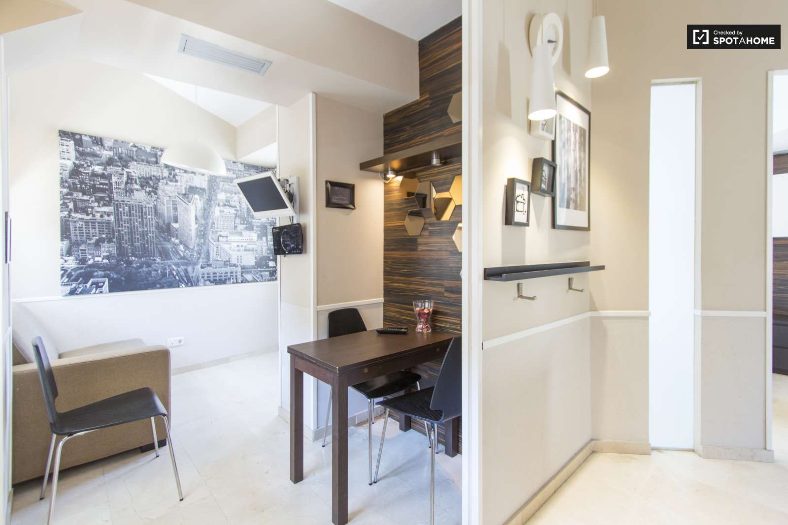 Apartment to share in Sol