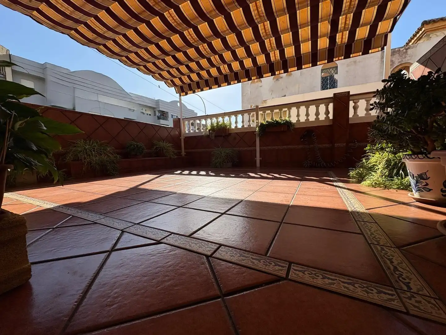 Terrace of Detached homes for sale in Algeciras  with Air Conditioner, Terrace and Storage room