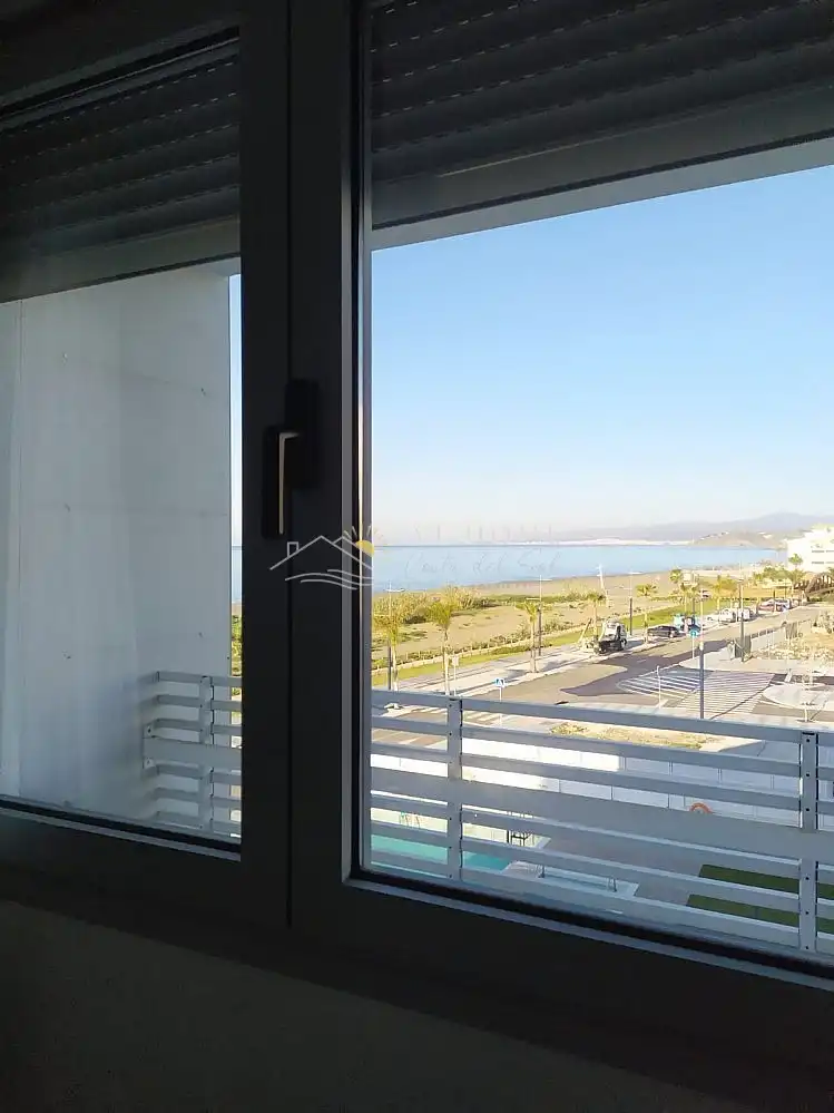 Dormitori de Apartament de lloguer en Torrox amb Terrassa, Piscina i Forn