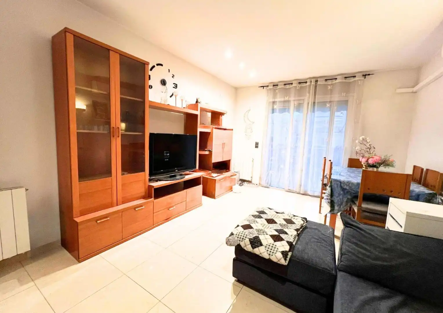 Sala d'estar de Casa o xalet en venda en Barberà del Vallès amb Aire condicionat, Terrassa i Balcó