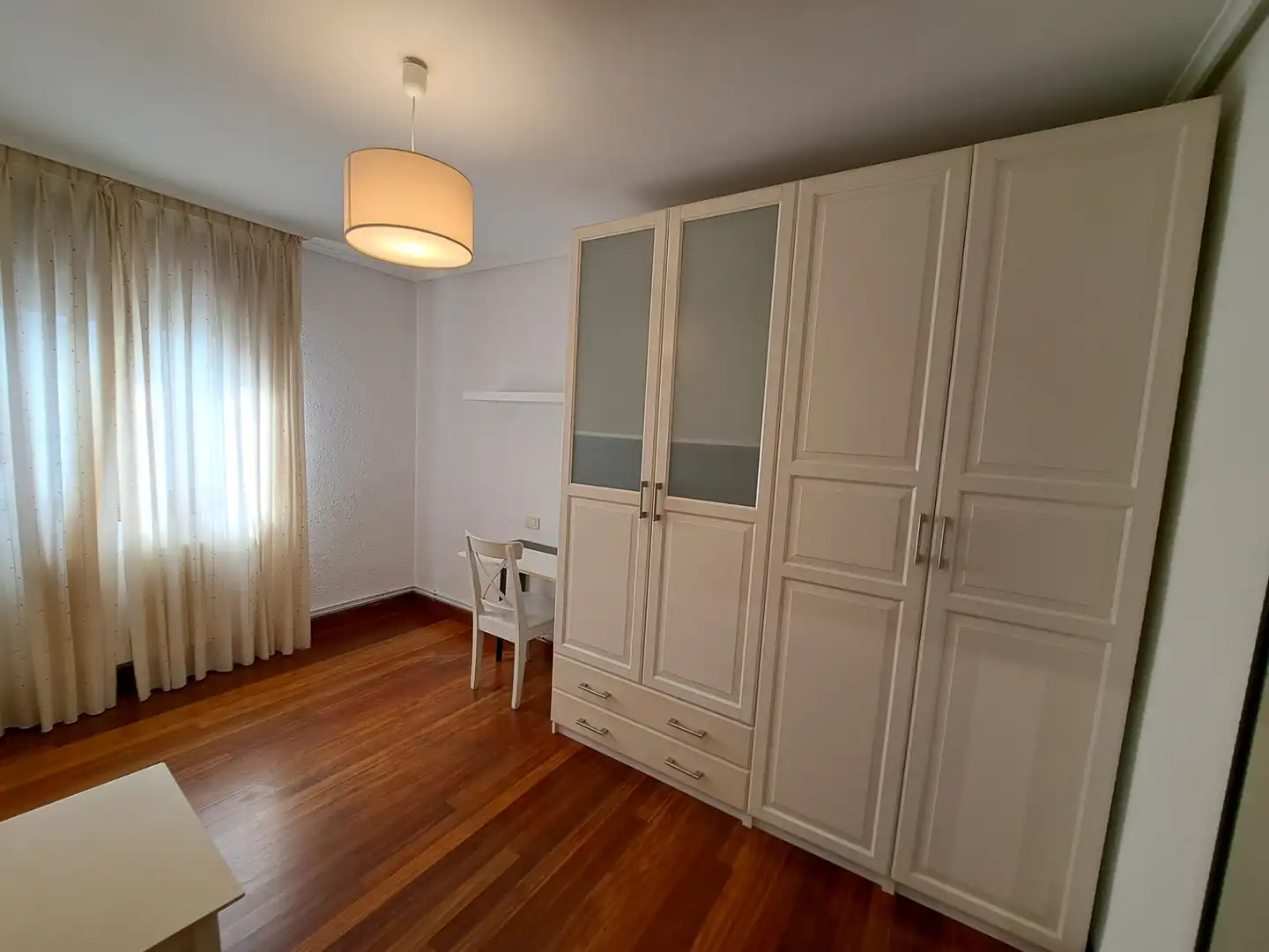 Habitación de Piso en venta en Portugalete con Calefacción, Parquet y Amueblado