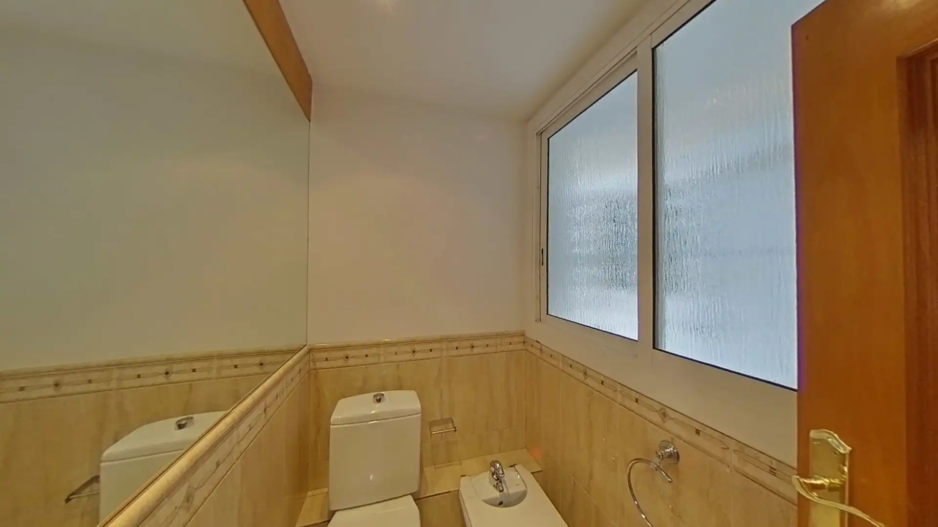 Baño de Piso en venta en Barcelona con Calefacción y Amueblado