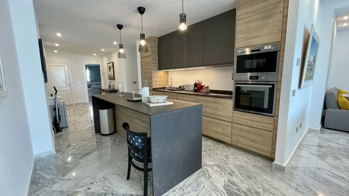 Apartamento con piscina en venta en Nueva Andalucía, imagen 14