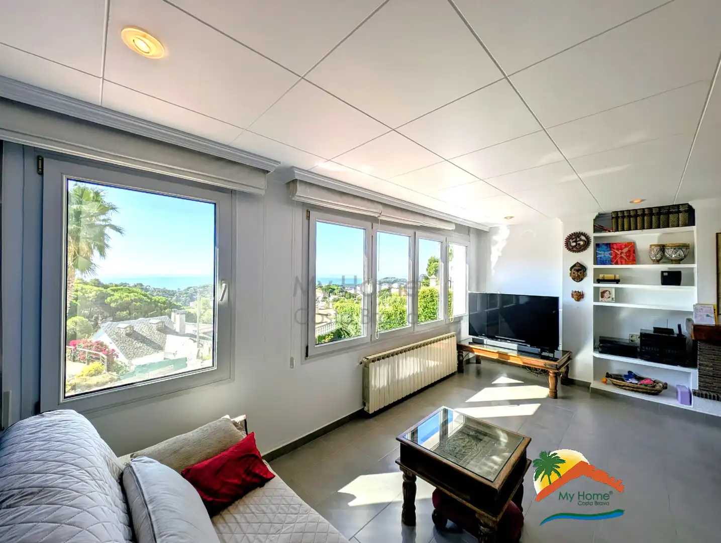 Sala de estar de Casa o chalet en venta en Lloret de Mar con Aire acondicionado, Calefacción y Jardín privado