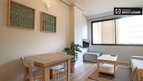 Living room of Flat to rent in  Madrid Capital  with Air Conditioner and Balcony