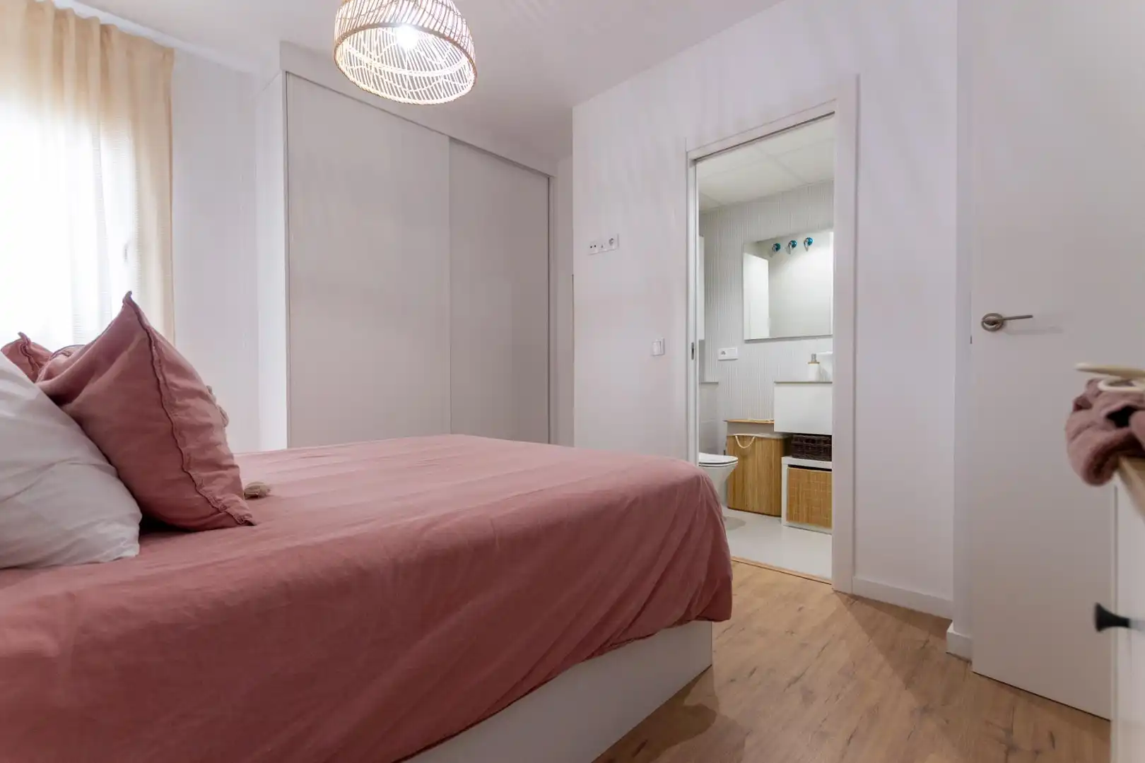 Habitación de Ático en venta en Águilas con Aire acondicionado, Terraza y Amueblado