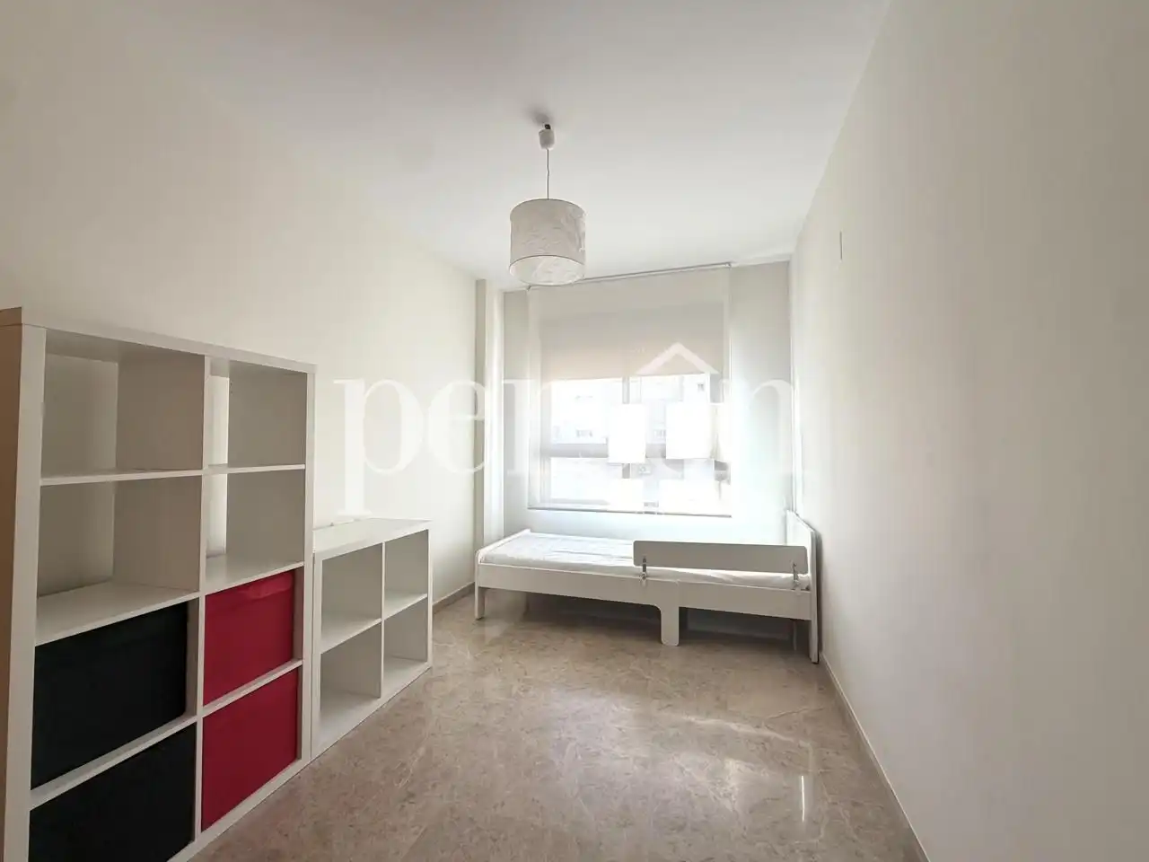 Bedroom of Flat for rent in Torrent  with Air Conditioner, Terrace and Furnished