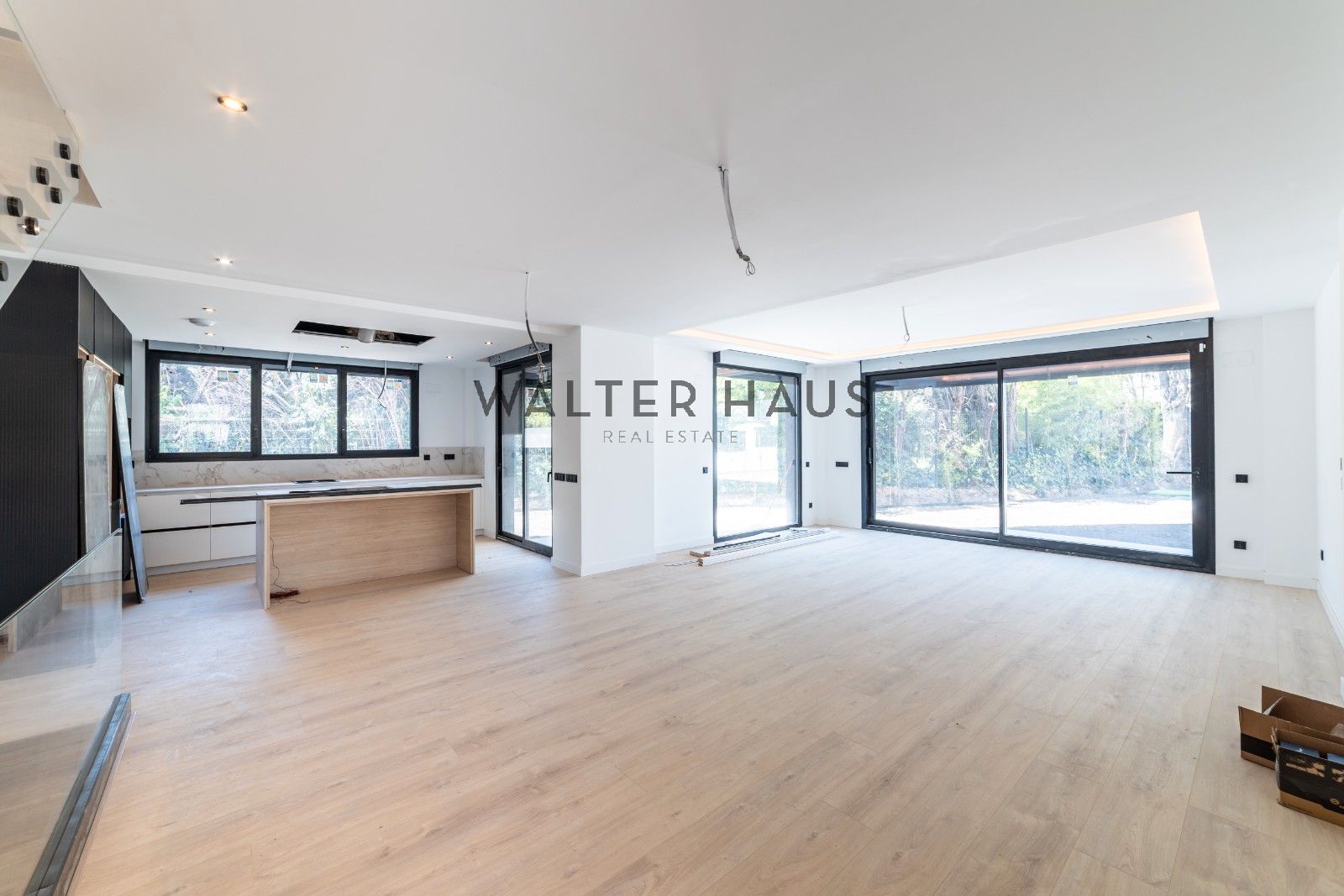Vista exterior de Casa o chalet en venta en Pozuelo de Alarcón con Aire acondicionado, Calefacción y Jardín privado