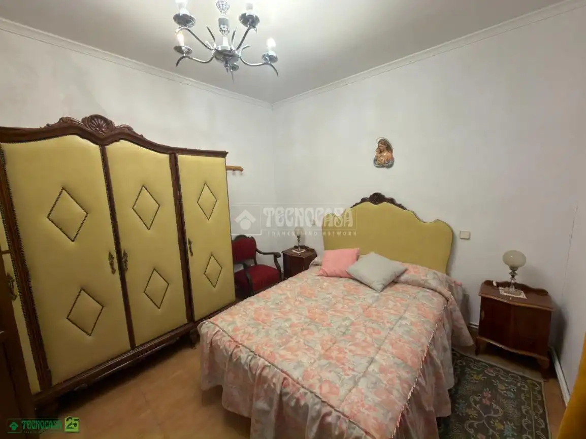 Habitación de Casa adosada en venta en Huerta de Valdecarábanos con Calefacción y Terraza