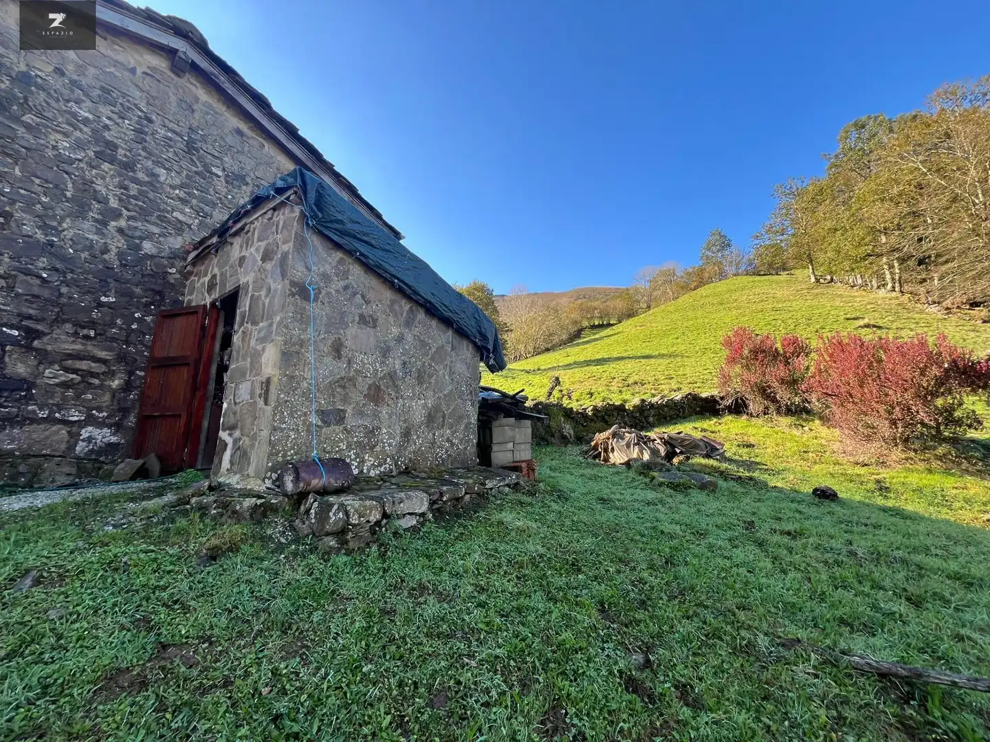 Vista exterior de Finca rústica en venta en Vega de Pas con Jardín privado y Terraza